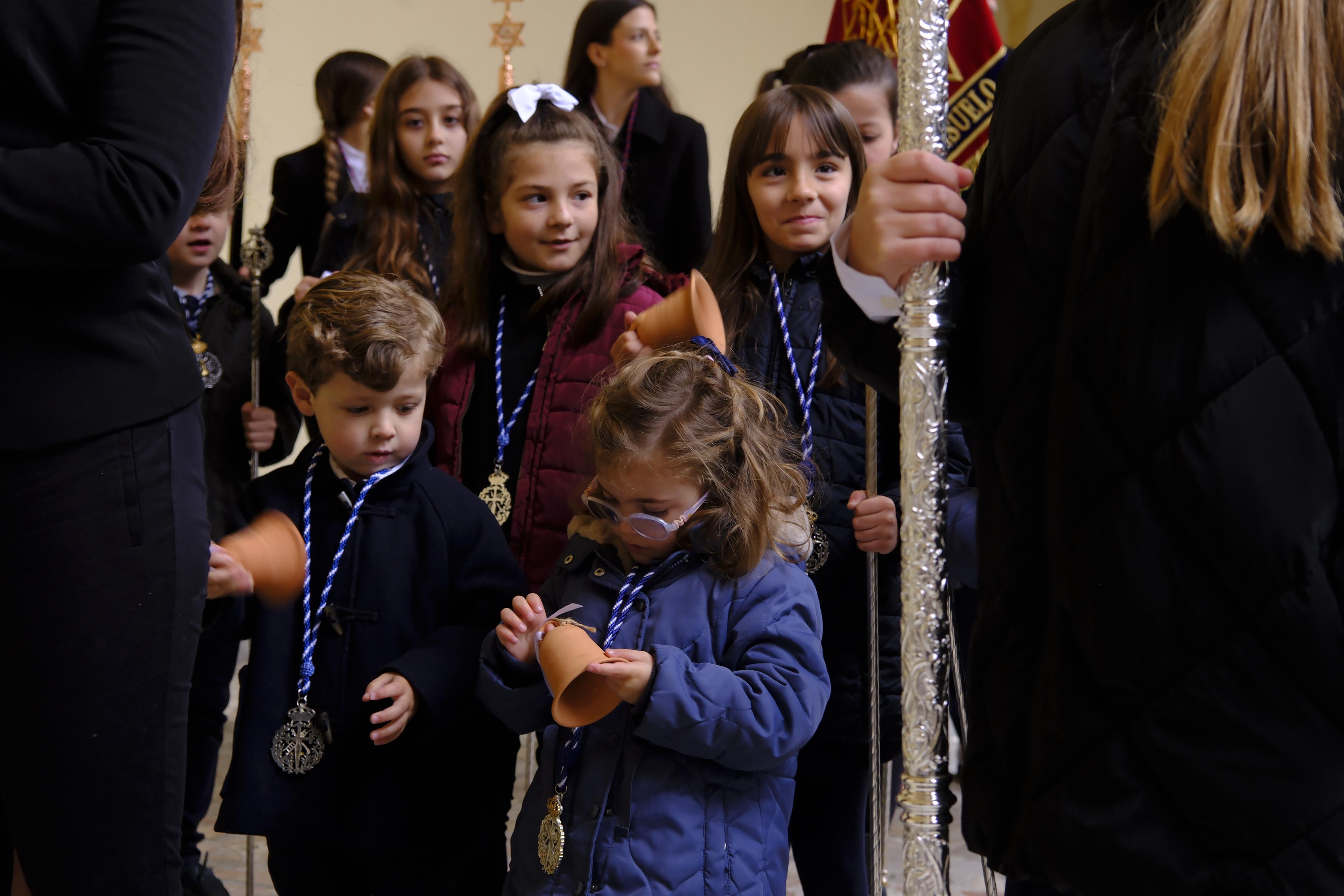 Los Facundillos procesionaron por el claustro