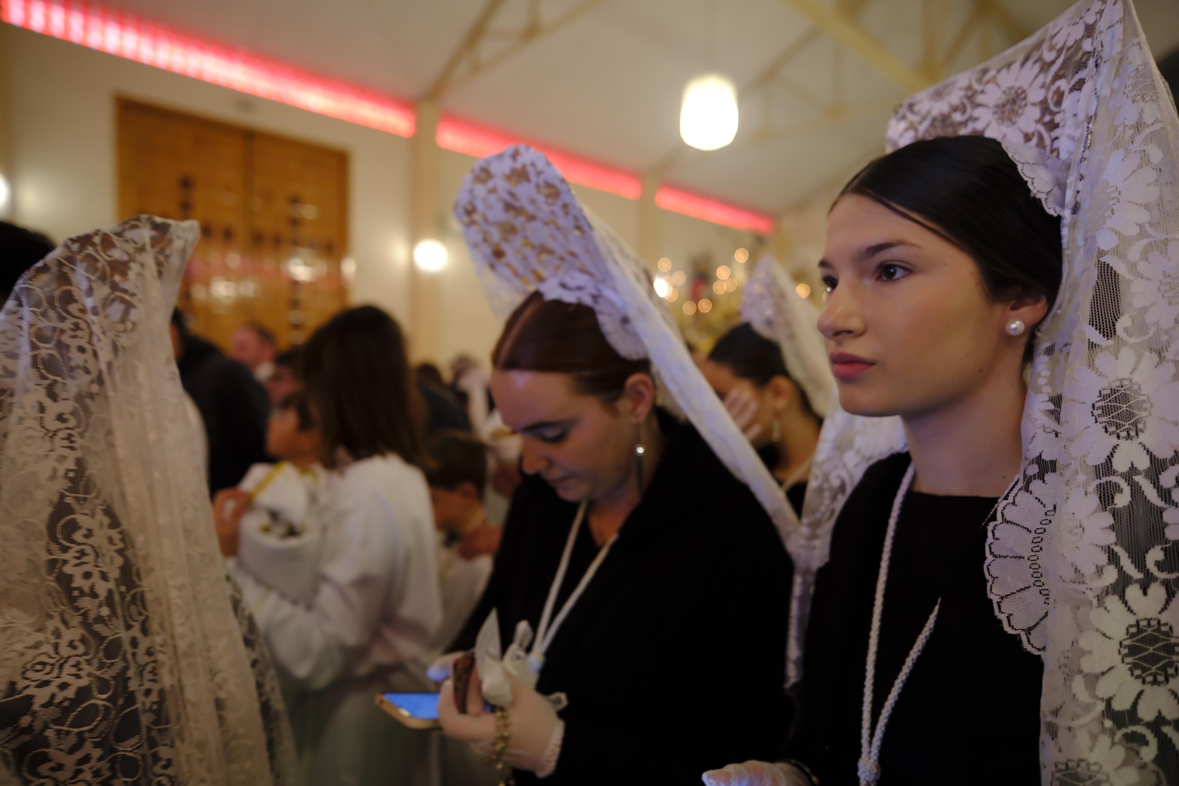 Lágrimas en Resurrección y Triunfo