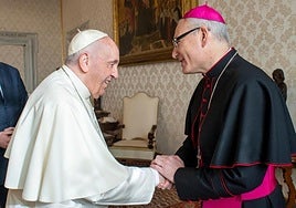 Encuentro entre el obispo de Jaén y el Papa Francisco.