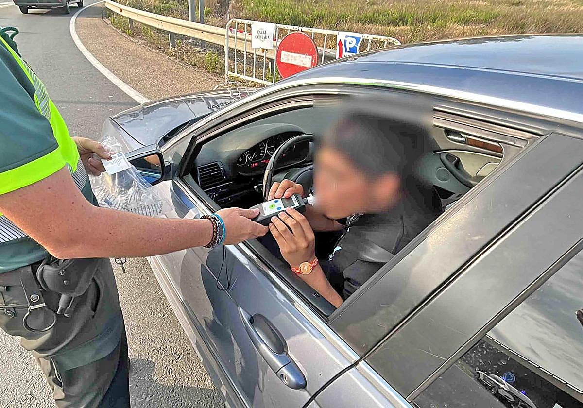 Los alimentos que pueden provocar un positivo en un control de alcoholemia de la DGT.