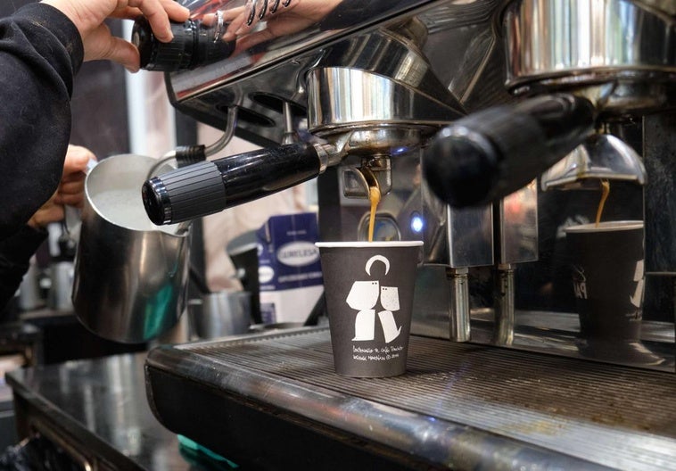 El aviso del dueño de una marca de café: «Si ves esto en un bar, mejor no pidas café con leche»