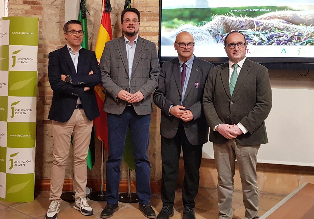 Presentación del club, con Francisco Javier Lozano y Alberto Galloso.