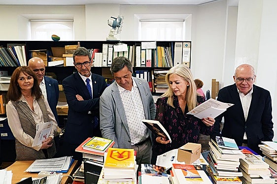 Más de 7.000 andaluces participan cada mes en la Red de 363 Clubes de Lectura