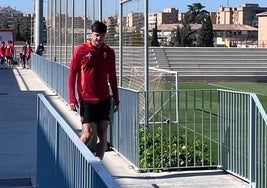 Miguel Rubio sale a entrenar.