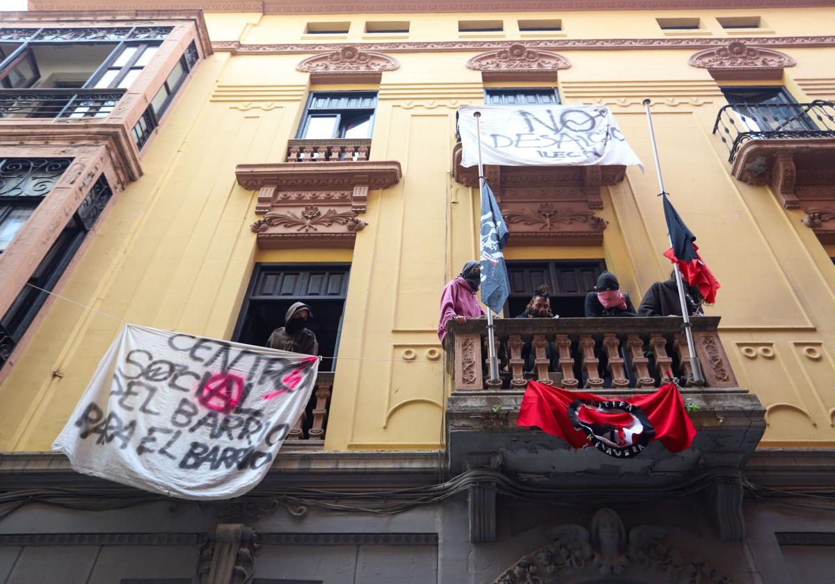 Una ley agiliza el desalojo de okupas, que crecieron un 60% en Granada en un lustro