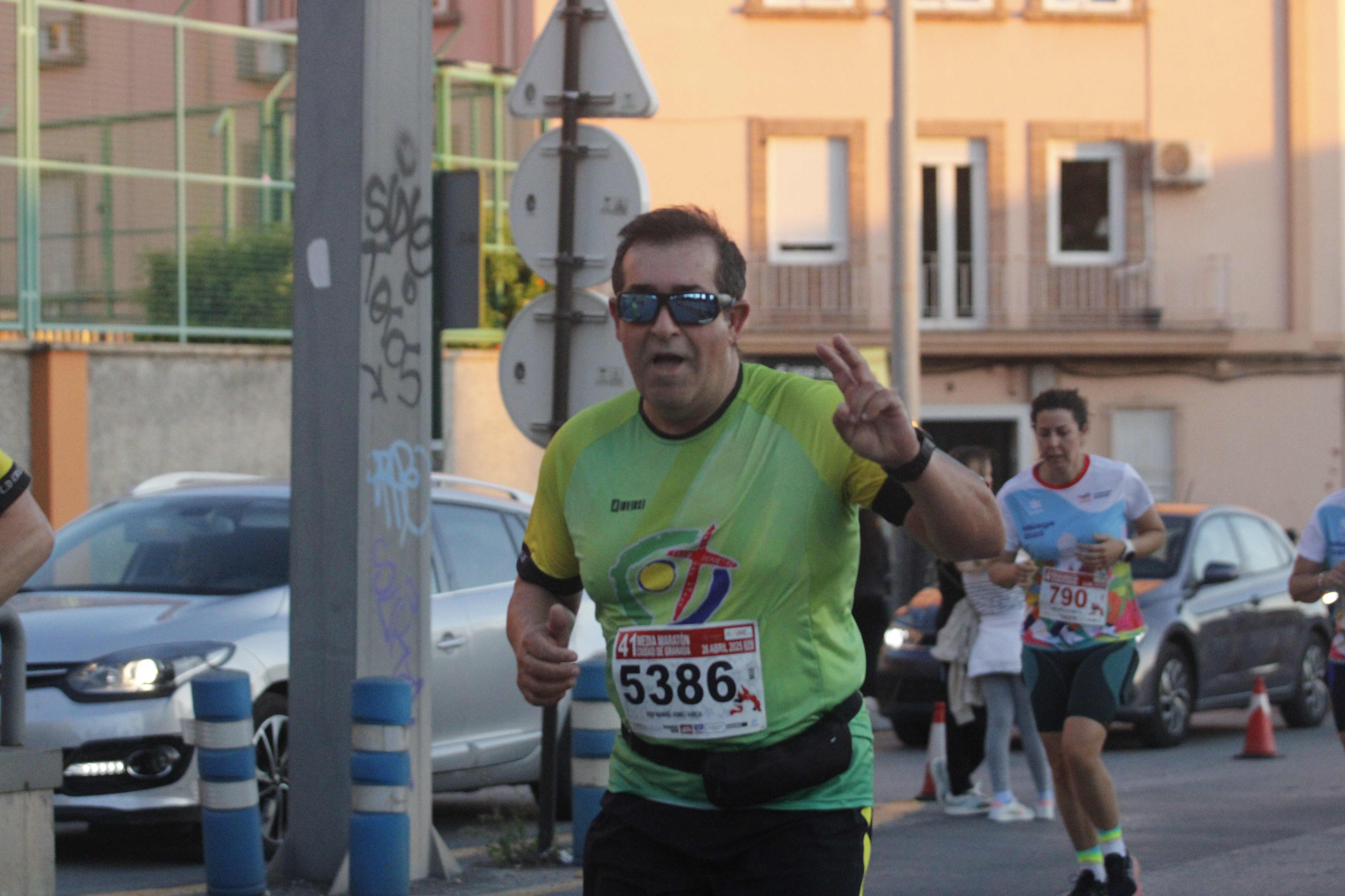 Encuéntrate corriendo en la Media Maratón de Granada