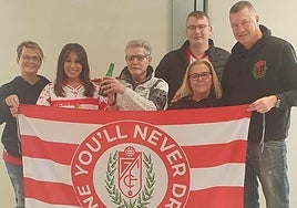 Algunos miembros de la asociación, durante una reunión anterior.