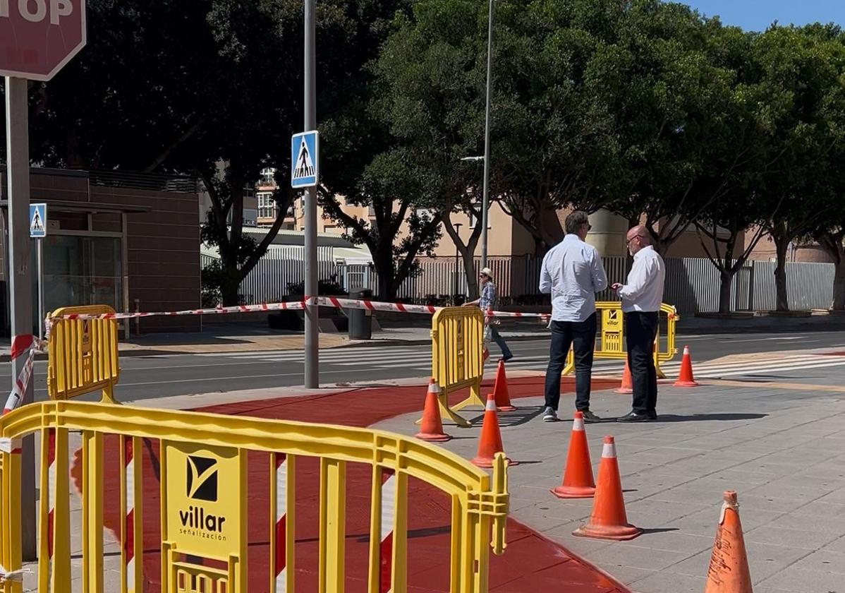 Visita del concejal Casimiro a Nueva Andalucía.