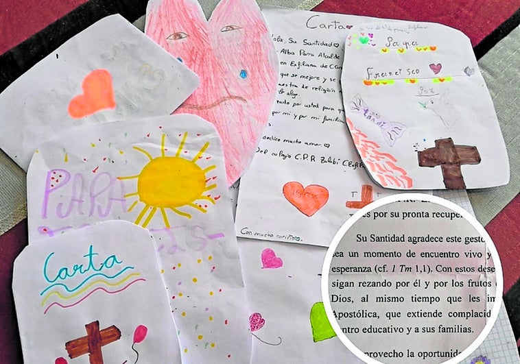 La carta que el Vaticano ha enviado a unos alumnos de Granada con un mensaje del Papa Francisco