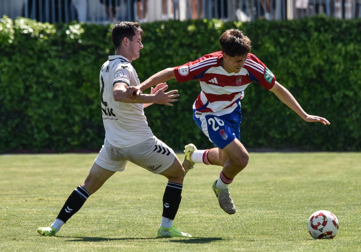 El Recreativo Granada se diluye al final