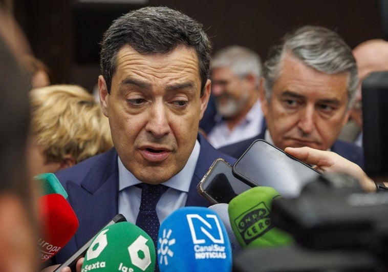 Andalucía recupera el suministro eléctrico para el 35% de población y mantiene las clases para el martes