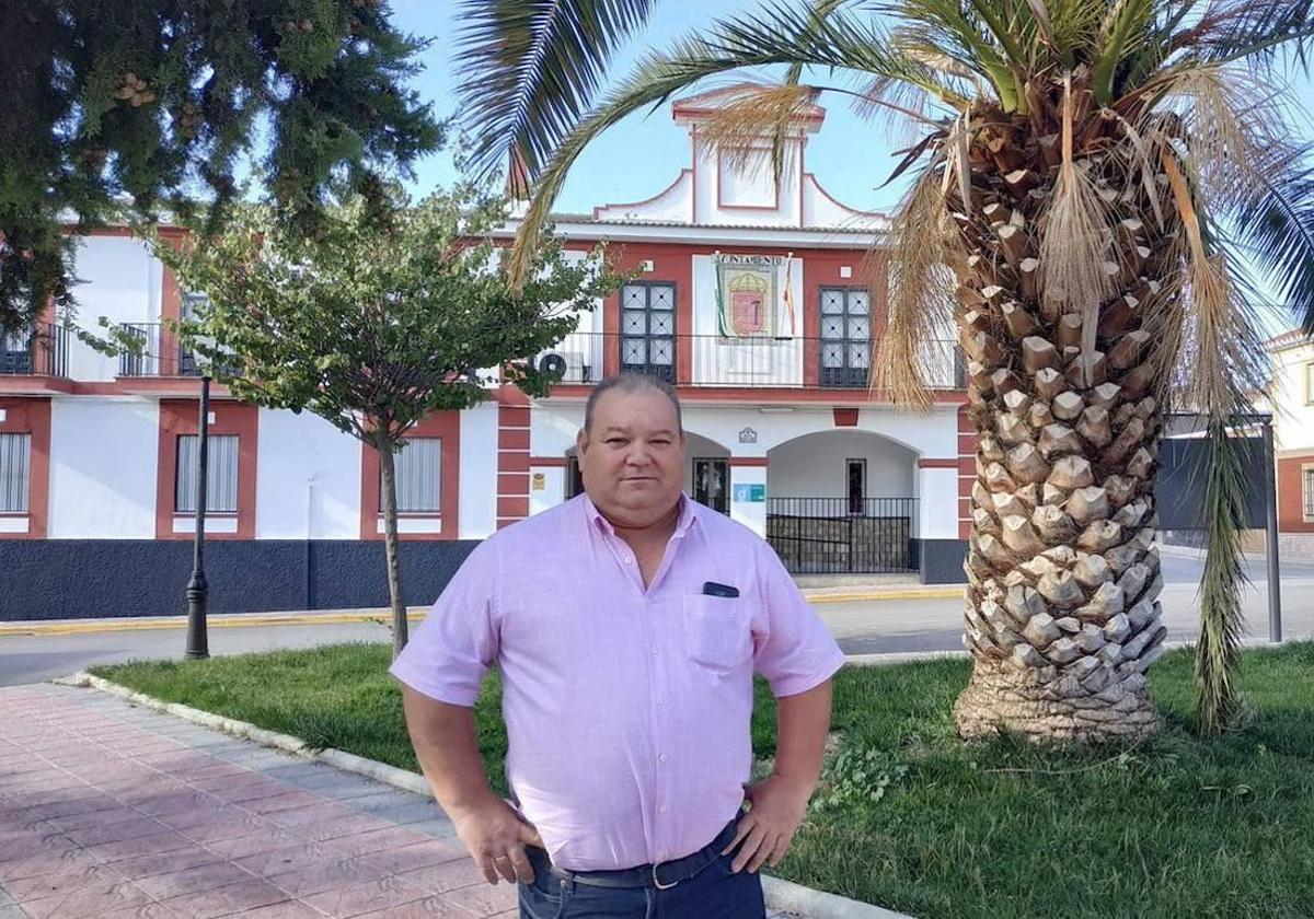 El alcalde de Pedro Martínez: «Es un milagro que no muriera durante el apagón»