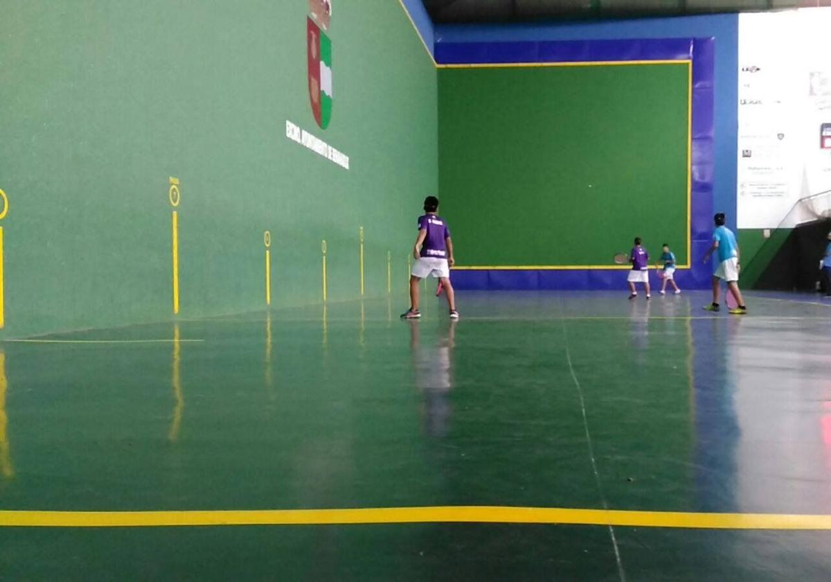 Benahadux corona a almería b en una final épica de la copa andalucía de frontón | ideal