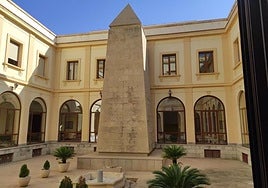 Patio interior de la Audiencia de Jaén.