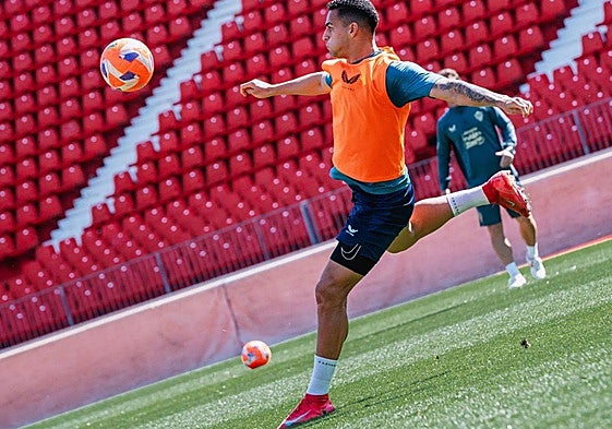 Kaikyu entrenando con el Almería
