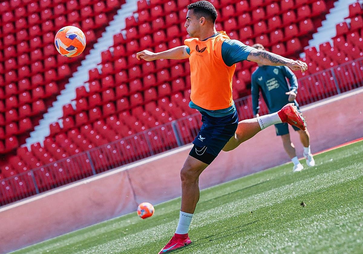Kaikyu entrenando con el Almería