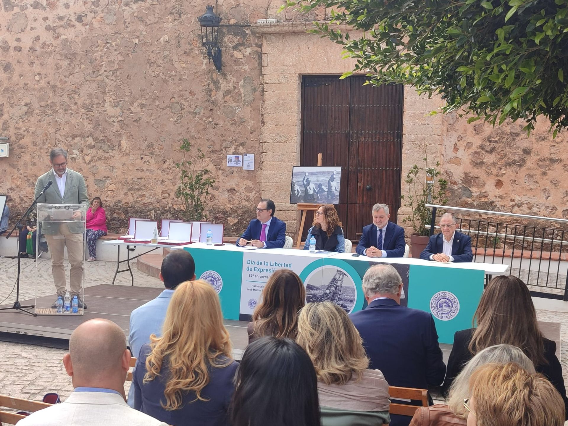 «sin periodismo estamos ciegos» | ideal