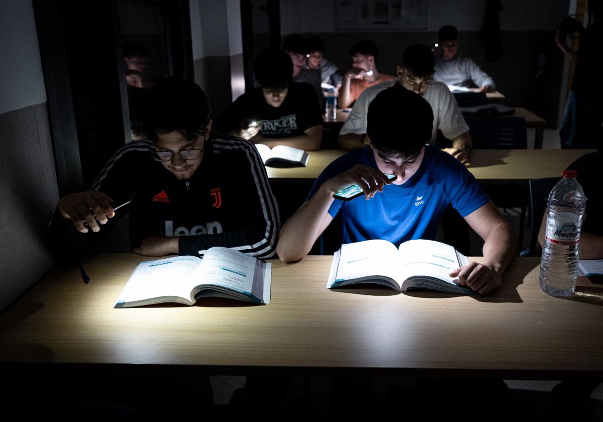 Andrés Neuman: La luz es otra cosa | Ideal