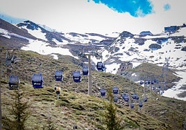 El último día de la temporada en Sierra Nevada, en imágenes