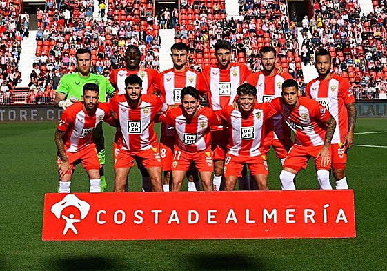 Once titular de la UD Almería contra el Eldense
