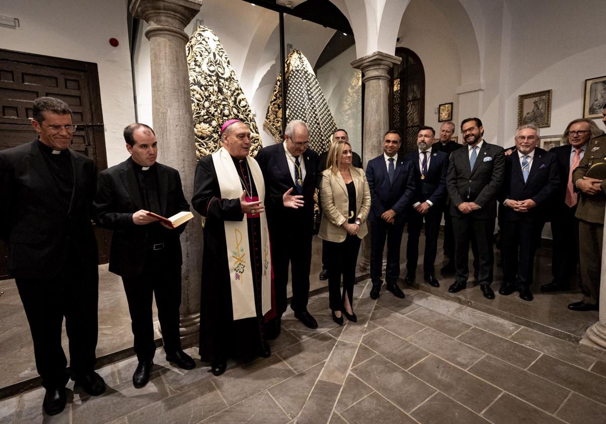 'El Tesoro de la Virgen de las Angustias' abre sus puertas