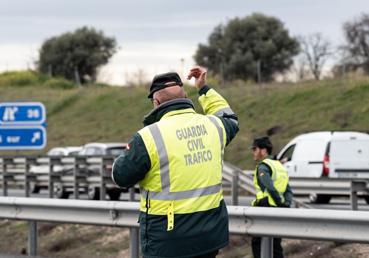 El gobierno pide no multar el consumo de drogas dentro de un coche aparcado | ideal
