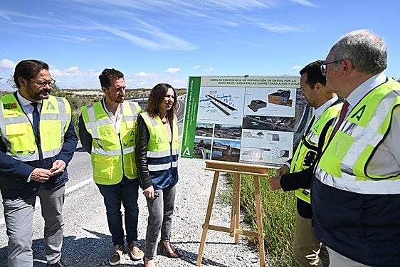 Rocío Díaz visita las actuaciones de la A-92N y la A-4200 en la comarca de Baza, con una inversión cercana a 800.000 euros.