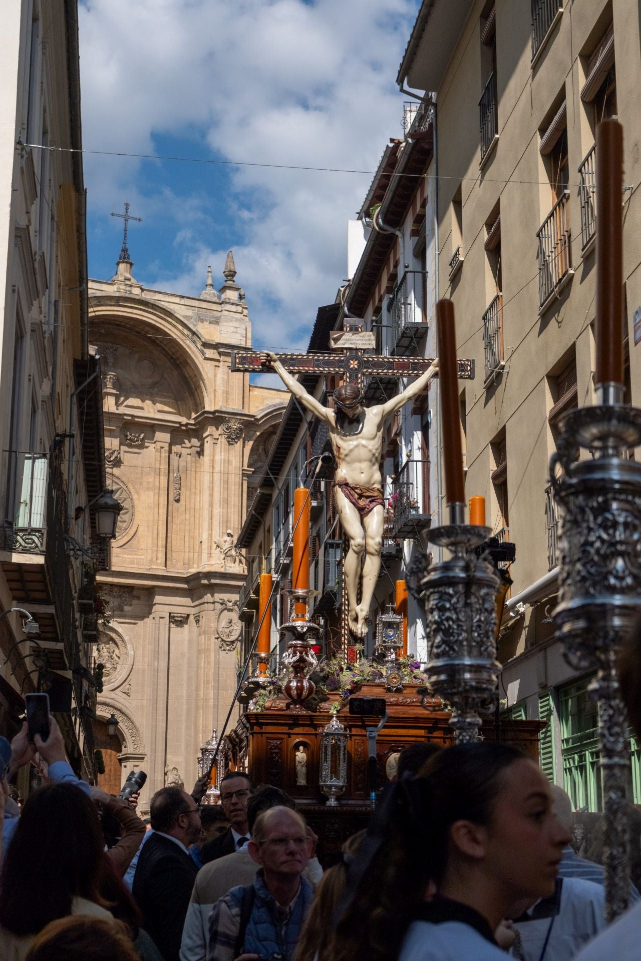 Así ha arropado Granada al Crucificado del Silencio