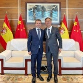 El alcalde, Julio Millán, con el embajador de China en España, Yaoi Jing.