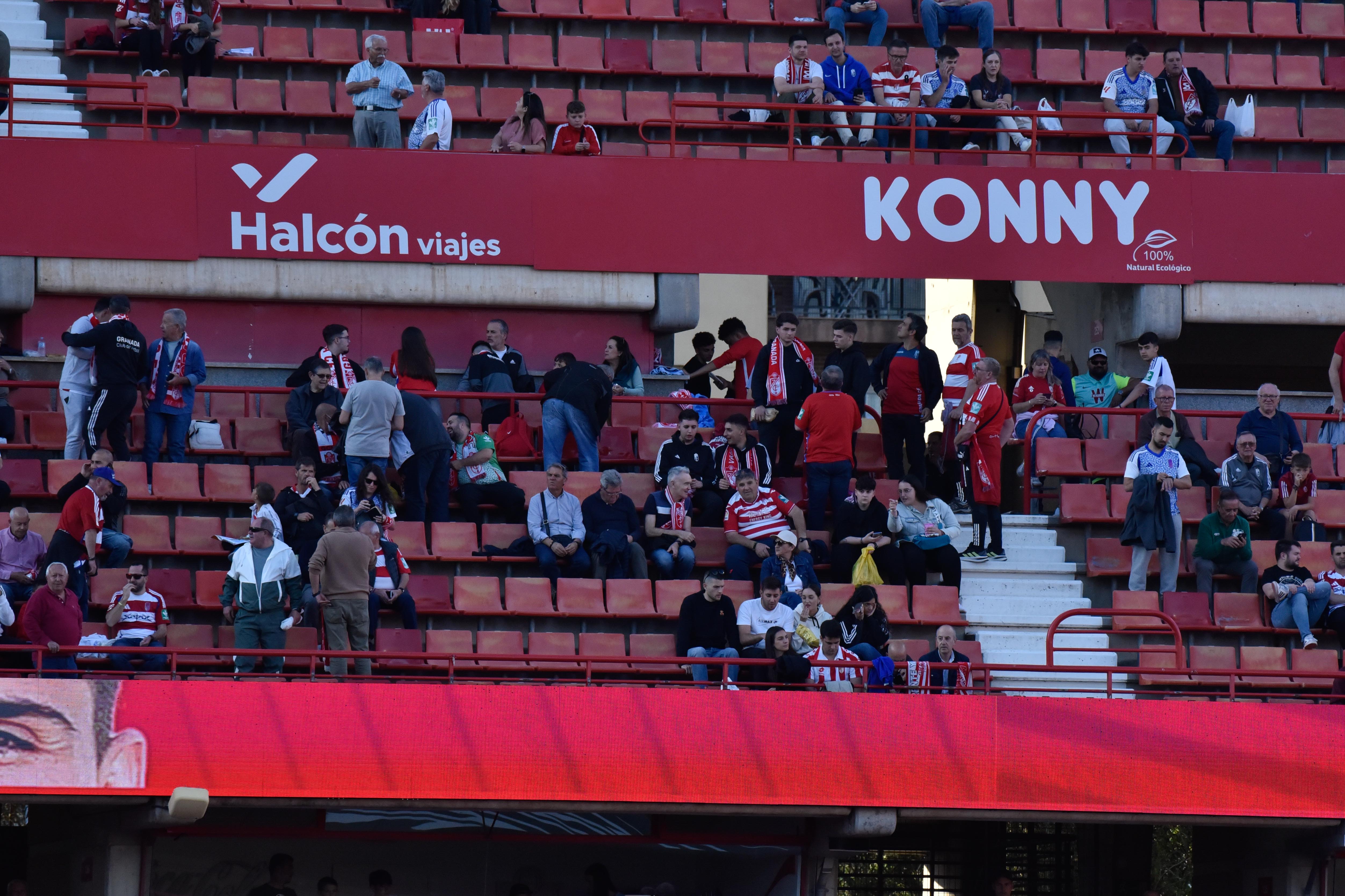 Encuéntrate en la grada del Granada-Eibar