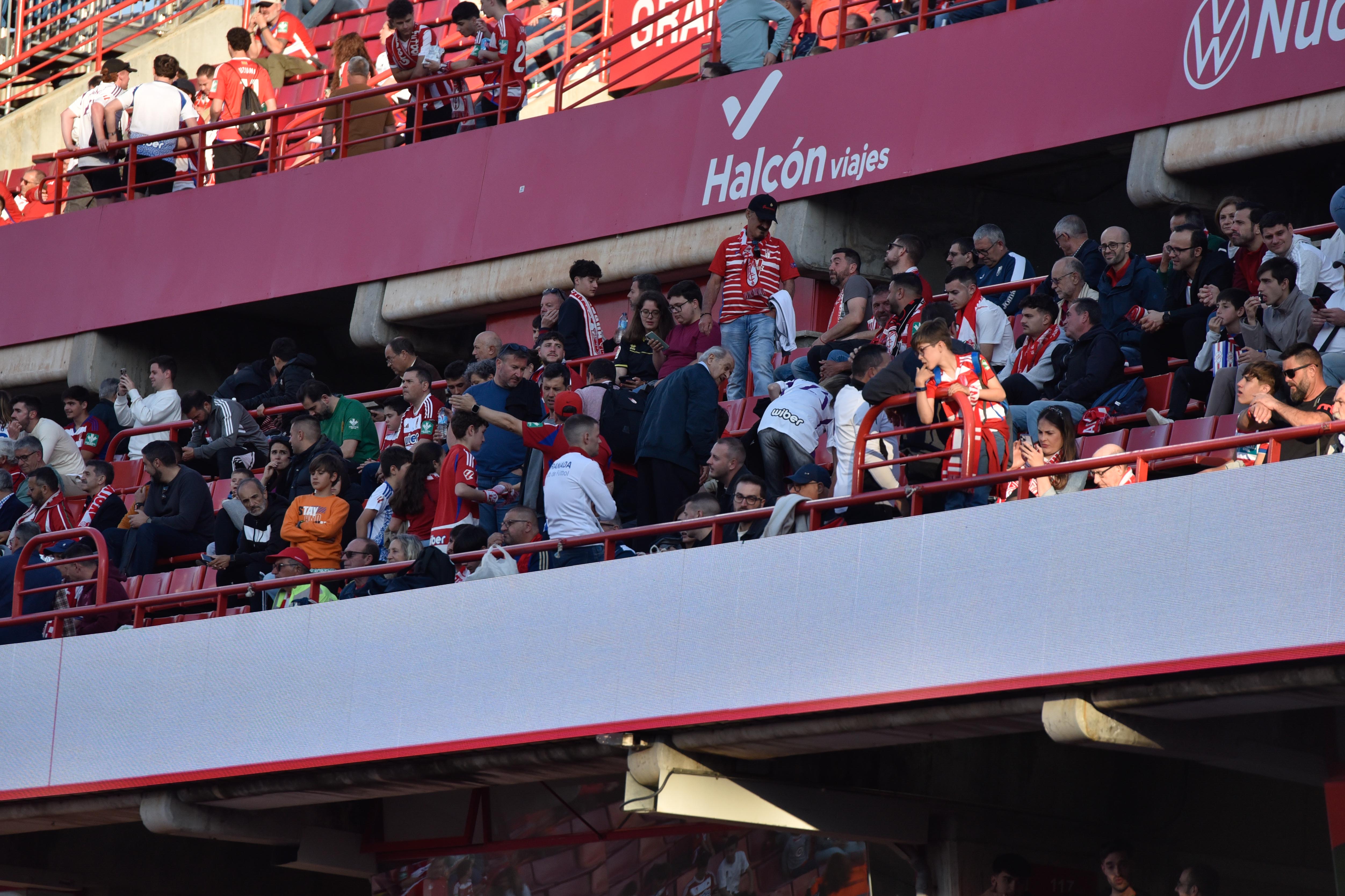 Encuéntrate en la grada del Granada-Eibar