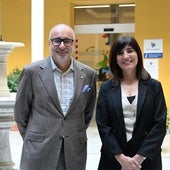 La diputada de Cultura y Educación, Pilar Caracuel, junto con el director general del Patronato de la Alhambra, Rodrigo Ruiz-Jiménez.-