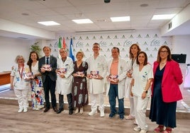 El Hospital de Motril edita un cuento para aliviar el estrés perioperatorio de los niños