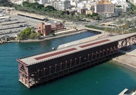 Vista aérea del cargadero de mineral o Cable Inglés.