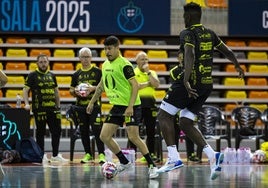 El conjunto amarillo se ejercitó ayer en Cartagena.