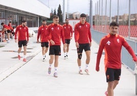 Borja Bastón apunta a baja junto a Stoichkov y Reinier