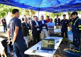 l consejero de la Presidencia, Antonio Sanz, en una visita al IES Galileo Galilei de Córdoba.