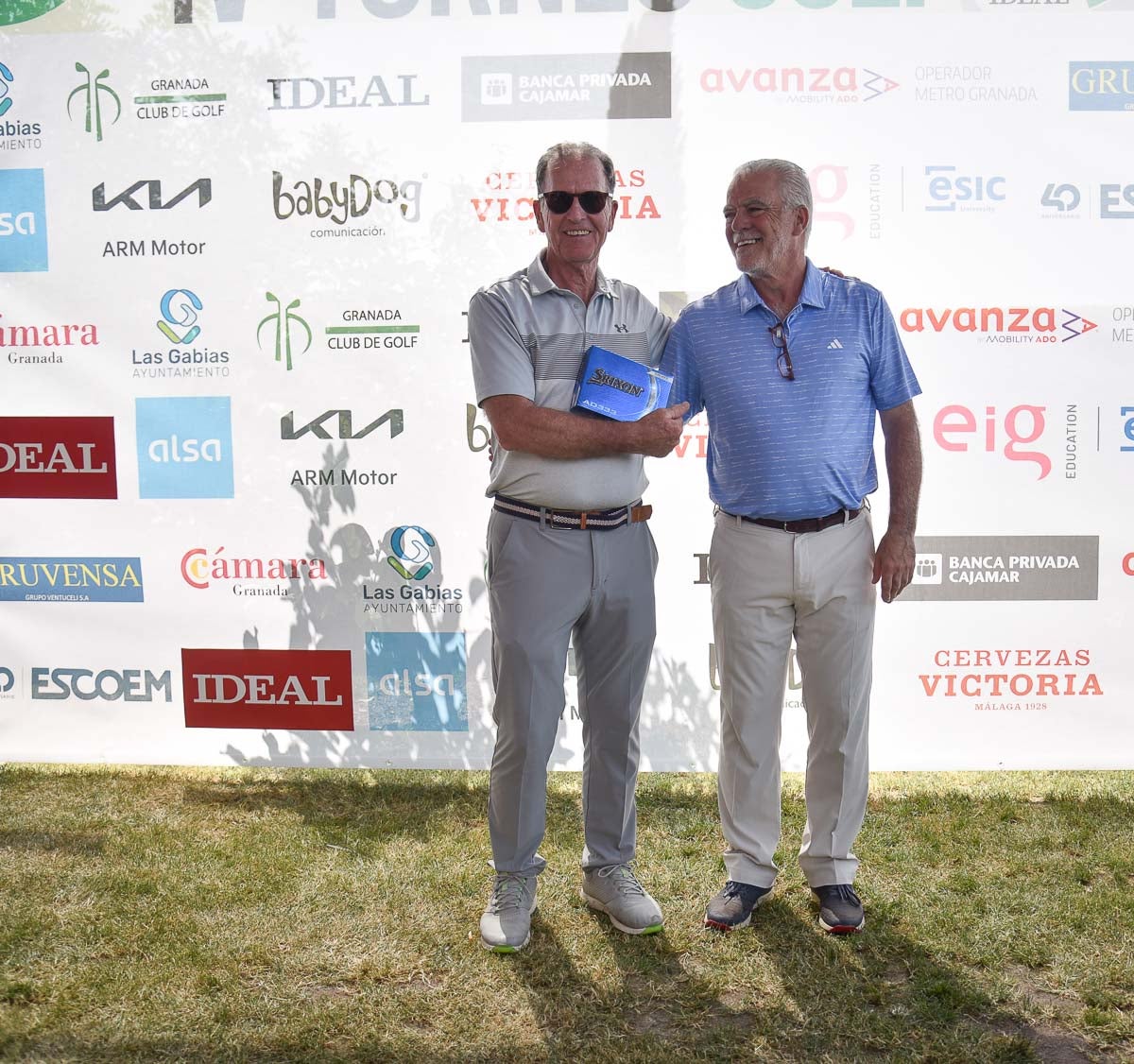 Ambiente y premiados del IV Torneo de Golf IDEAL