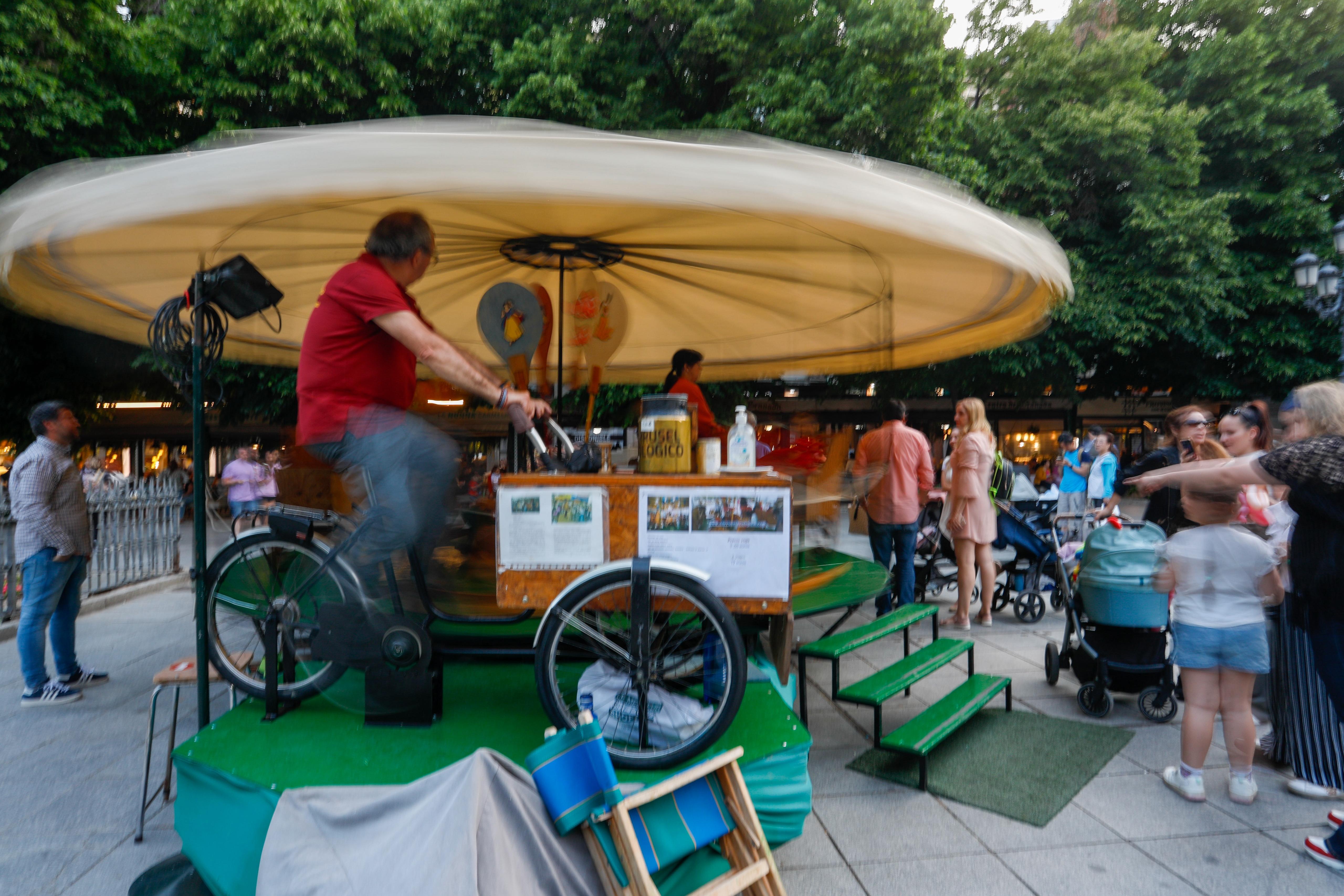 Las imágenes de la Noche en Blanco de Granada