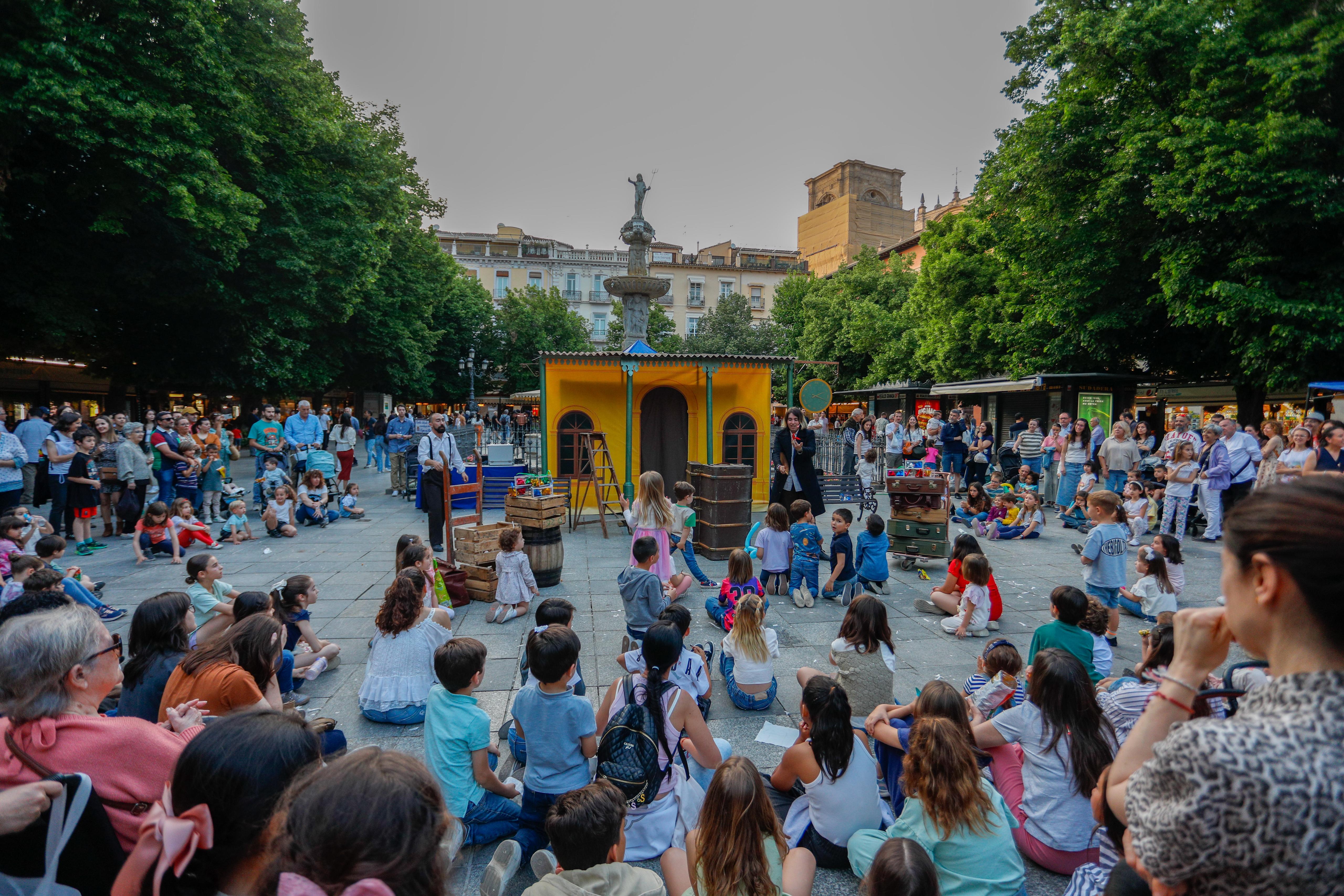 Las imágenes de la Noche en Blanco de Granada