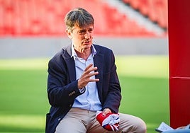 Pacheta, durante un instante de su presentación oficial.