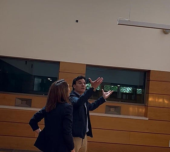 Agustín González y Mónica Moreno visitan el Banco de España.