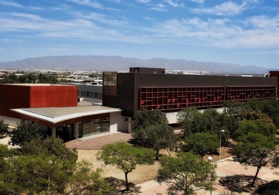 Imagen aérea de la Facultad de Ciencia de la Salud de la Universidad de Almería.