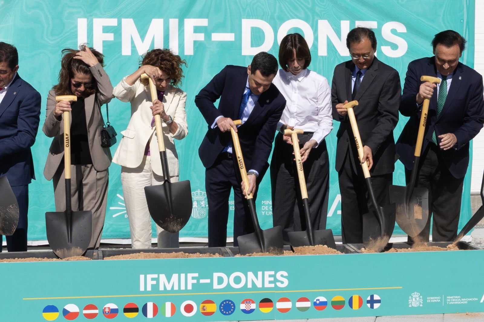 El acelerador de partículas de Granada arranca con su primera piedra