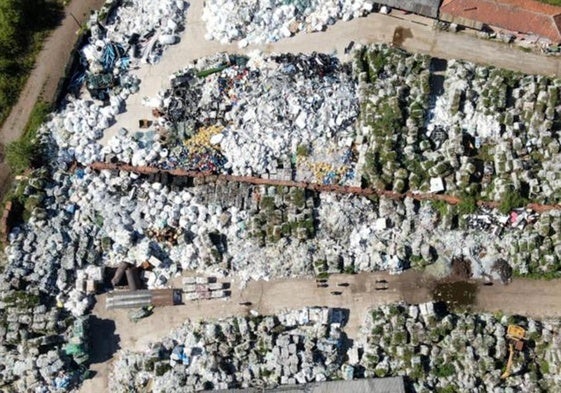 Una empresa de Almería, tapadera de una organización criminal dedicada al tráfico internacional de basura