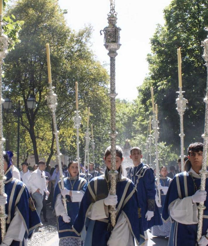 Imagen secundaria 2 - Traslado Santa María de la Alhambra.