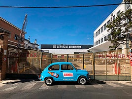 Cervezas Alhambra se une a la Sociedad Filatélica de Granada para celebrar su centenario con sellos y matasellos especiales