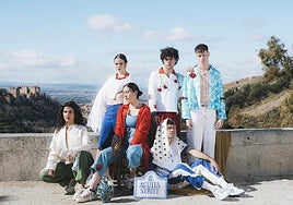 Lola Índigo, La Plazuela o Dellafuente inspiran una colección de moda 'made in Granada'