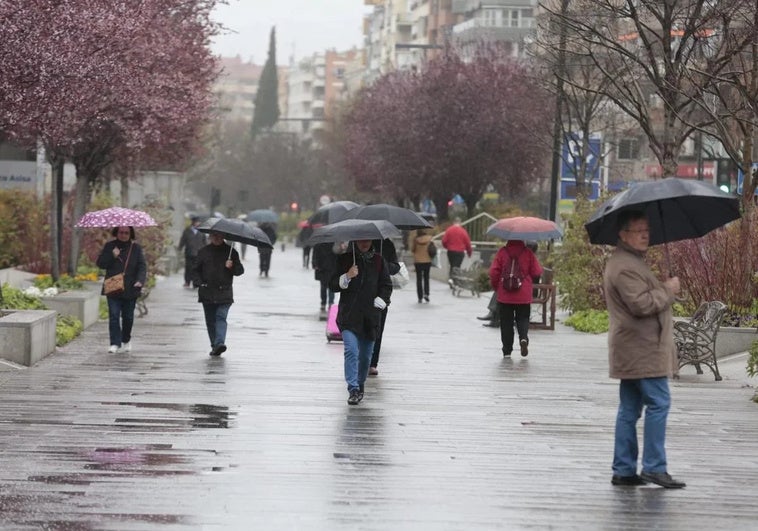 La lluvia fuerte y las tormentas llegan a Andalucía: ¿hasta cuándo durarán?