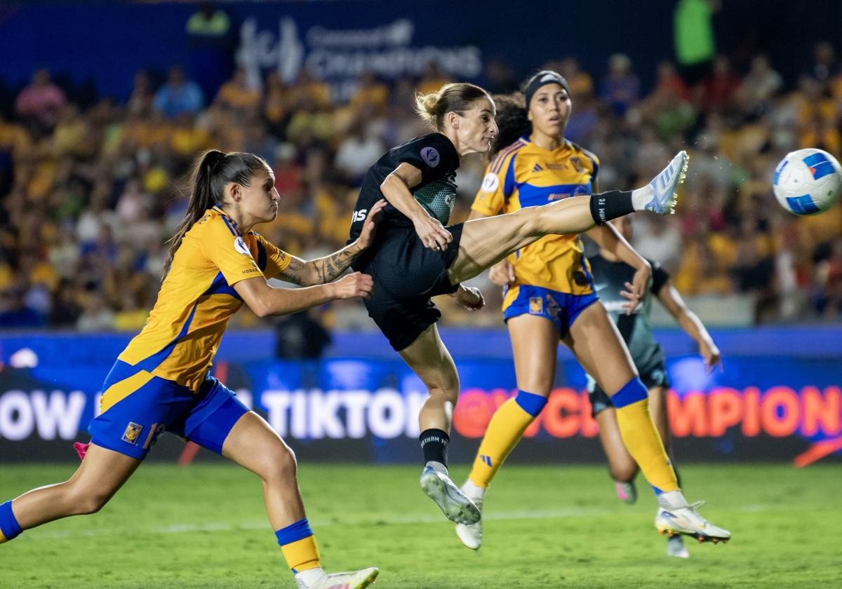 Esther gonzález gana la champions de la concacaf | ideal